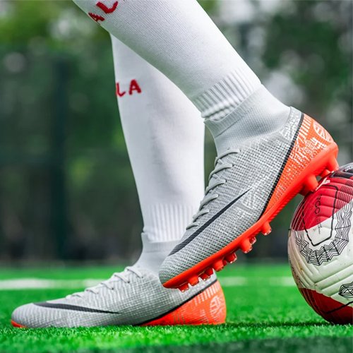 Football Shoes (Studs / Turf)